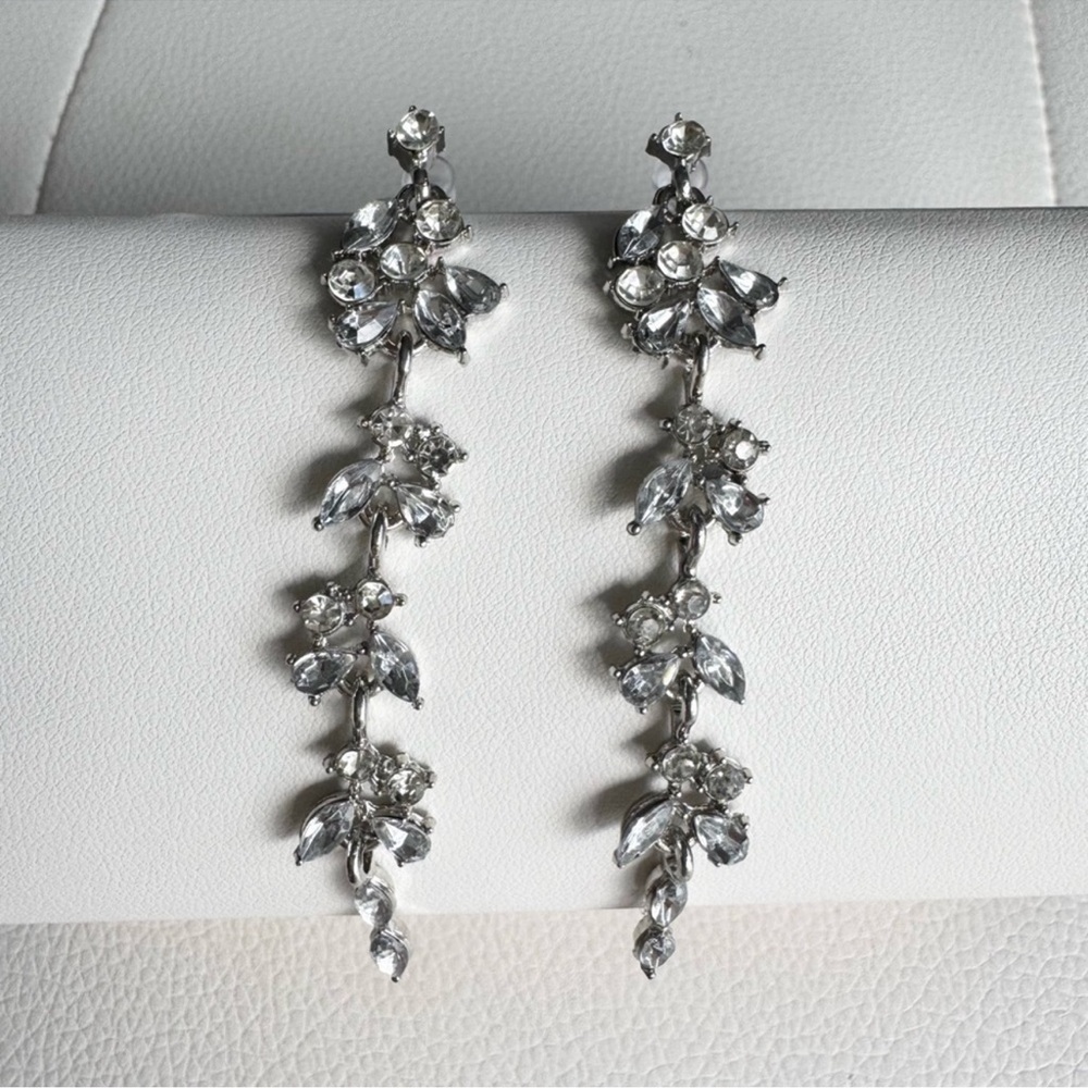 Elegant Silver Tone Crystal Drop Leaf Earrings - Women Jewelry New NWT